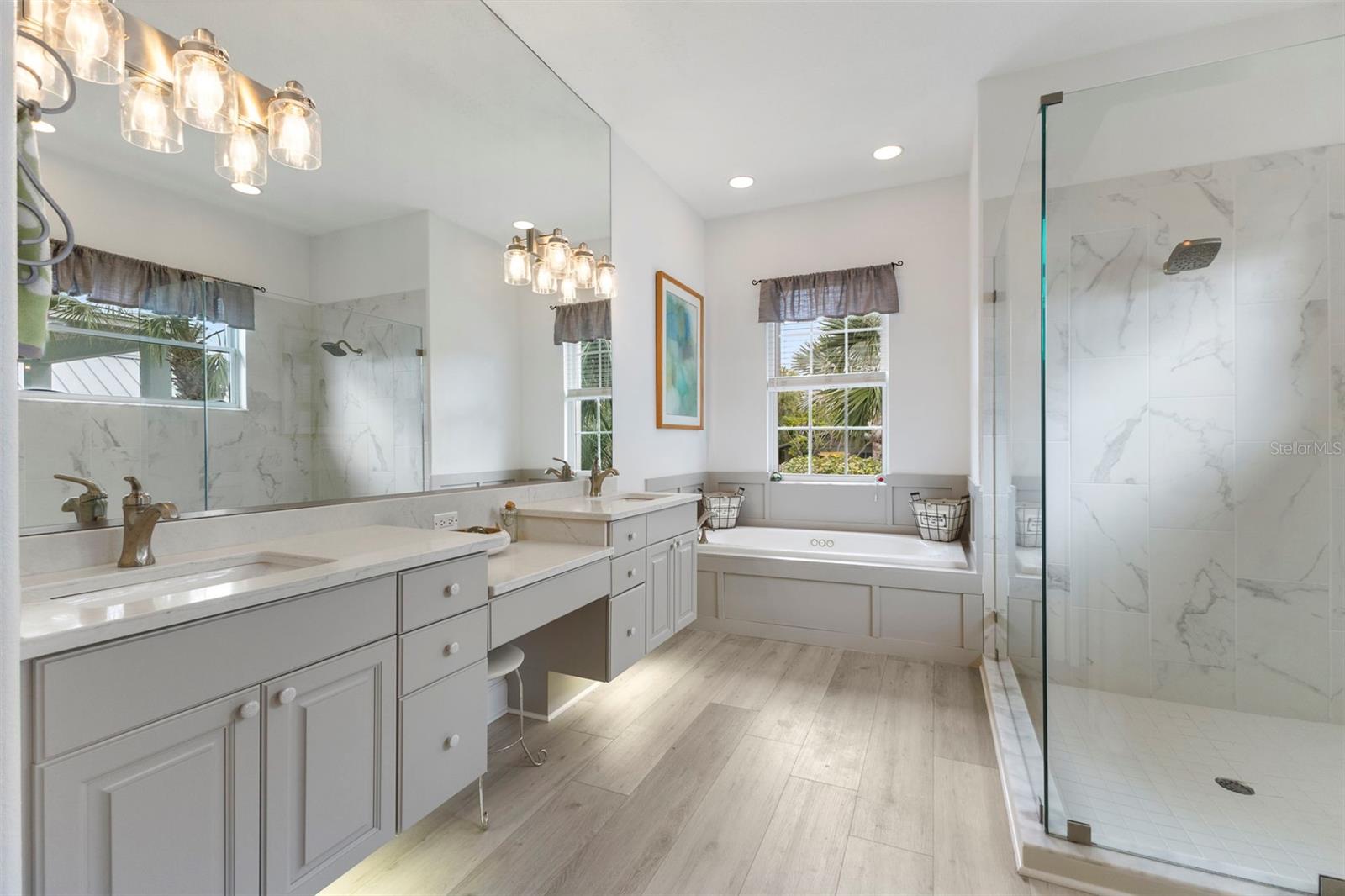 Image 29 of 54 For 5334 Calle Florida