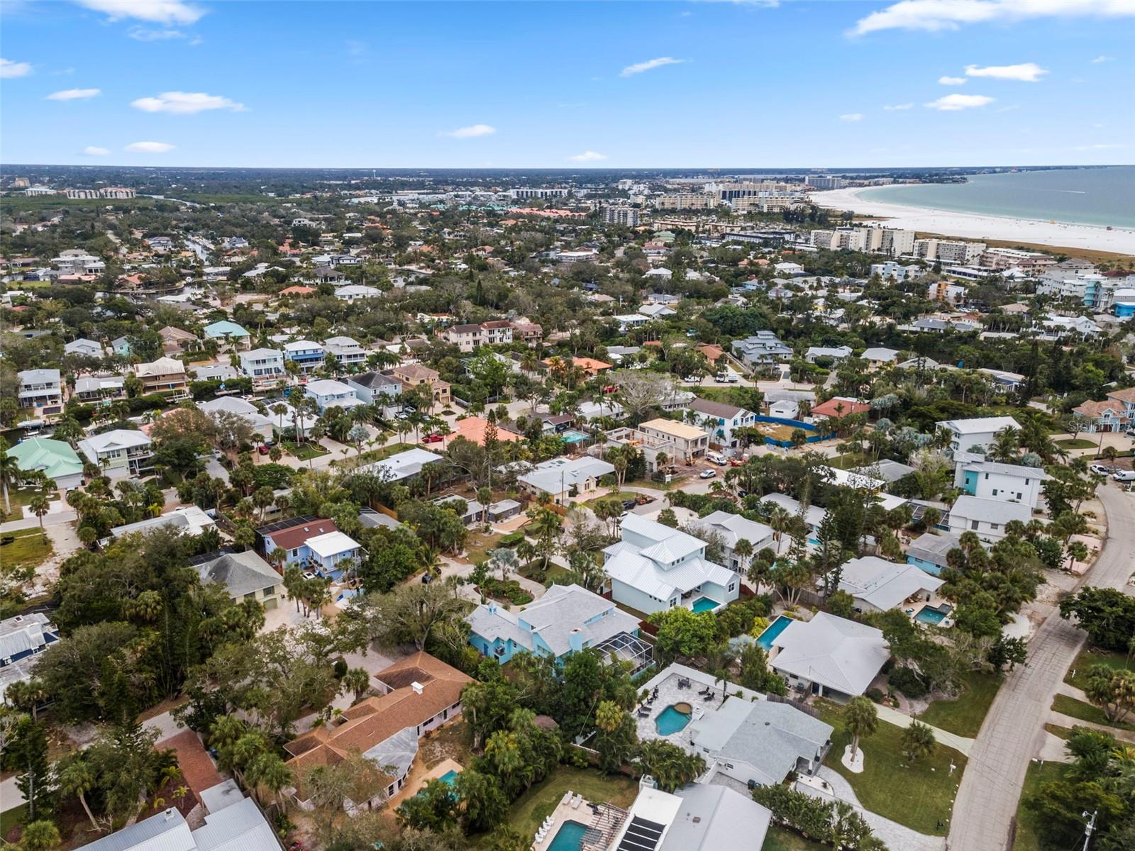 Image 40 of 54 For 5334 Calle Florida