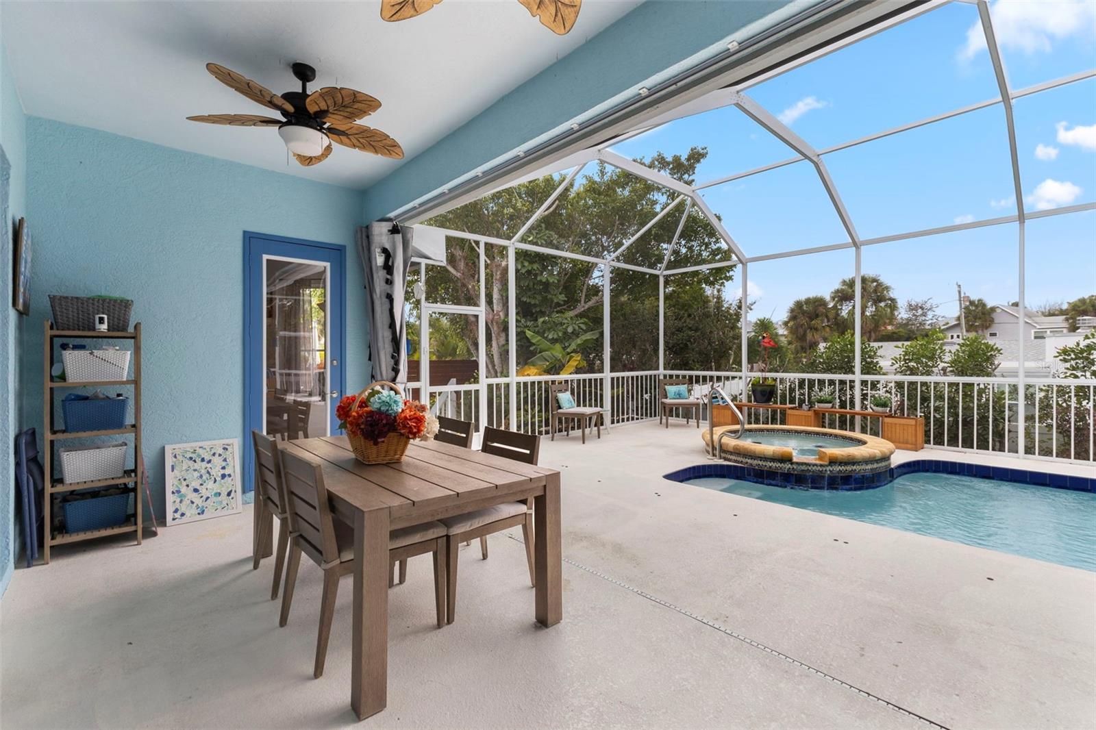 Image 9 of 54 For 5334 Calle Florida