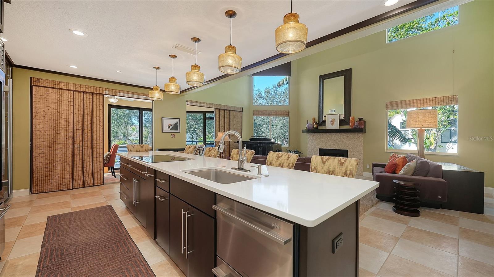 Image 13 of 61 For 1904 Harbourside Drive 201