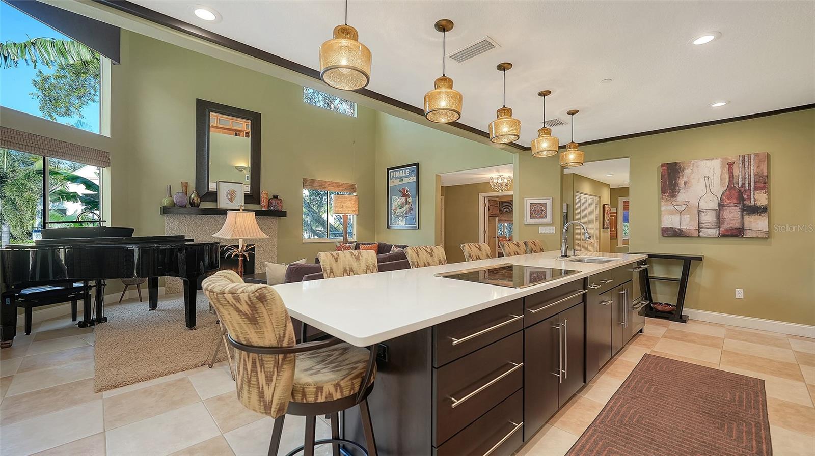 Image 15 of 61 For 1904 Harbourside Drive 201