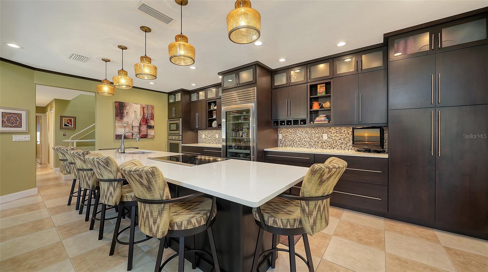 Image 16 of 61 For 1904 Harbourside Drive 201