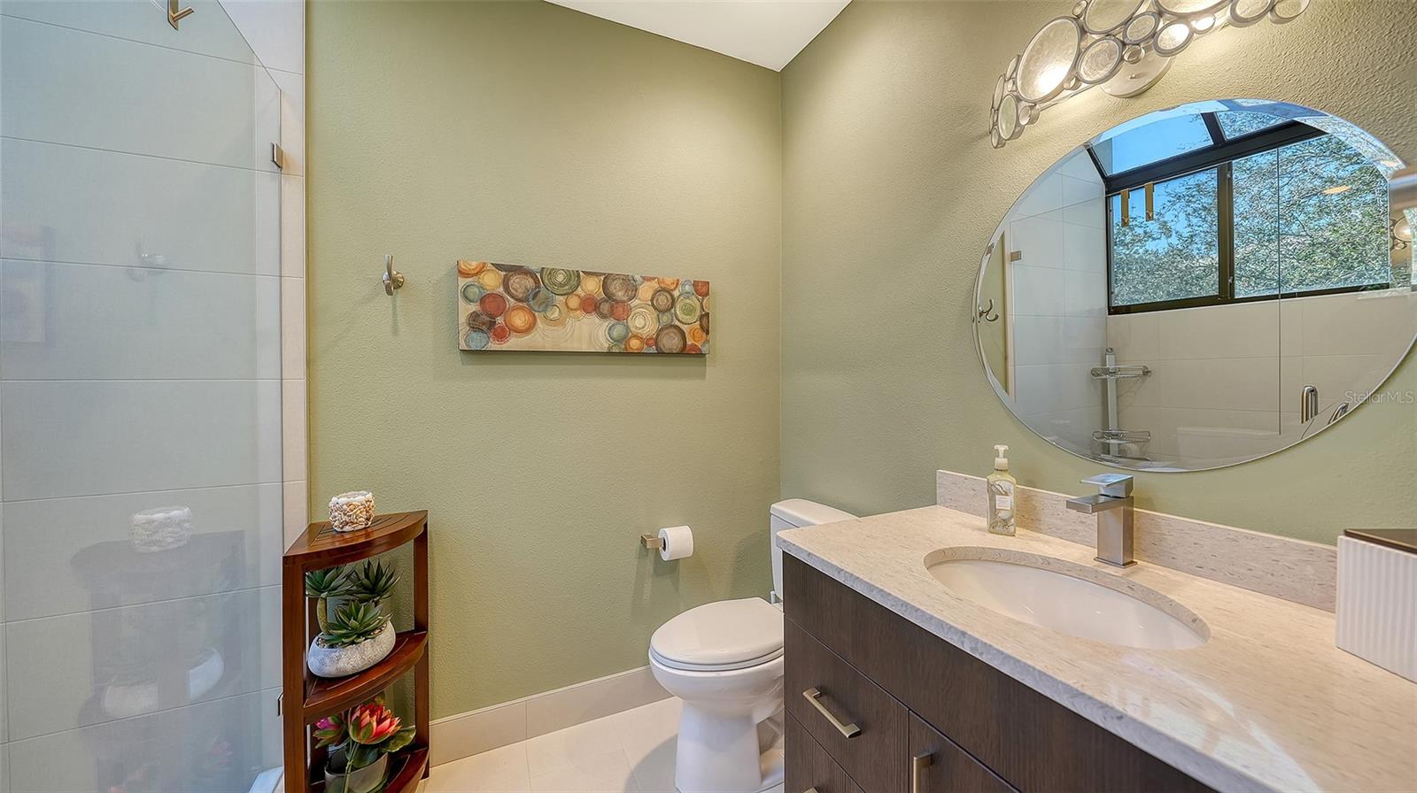 Image 25 of 61 For 1904 Harbourside Drive 201