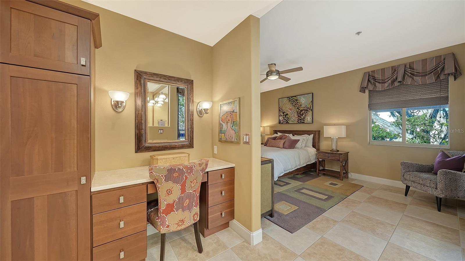 Image 29 of 61 For 1904 Harbourside Drive 201