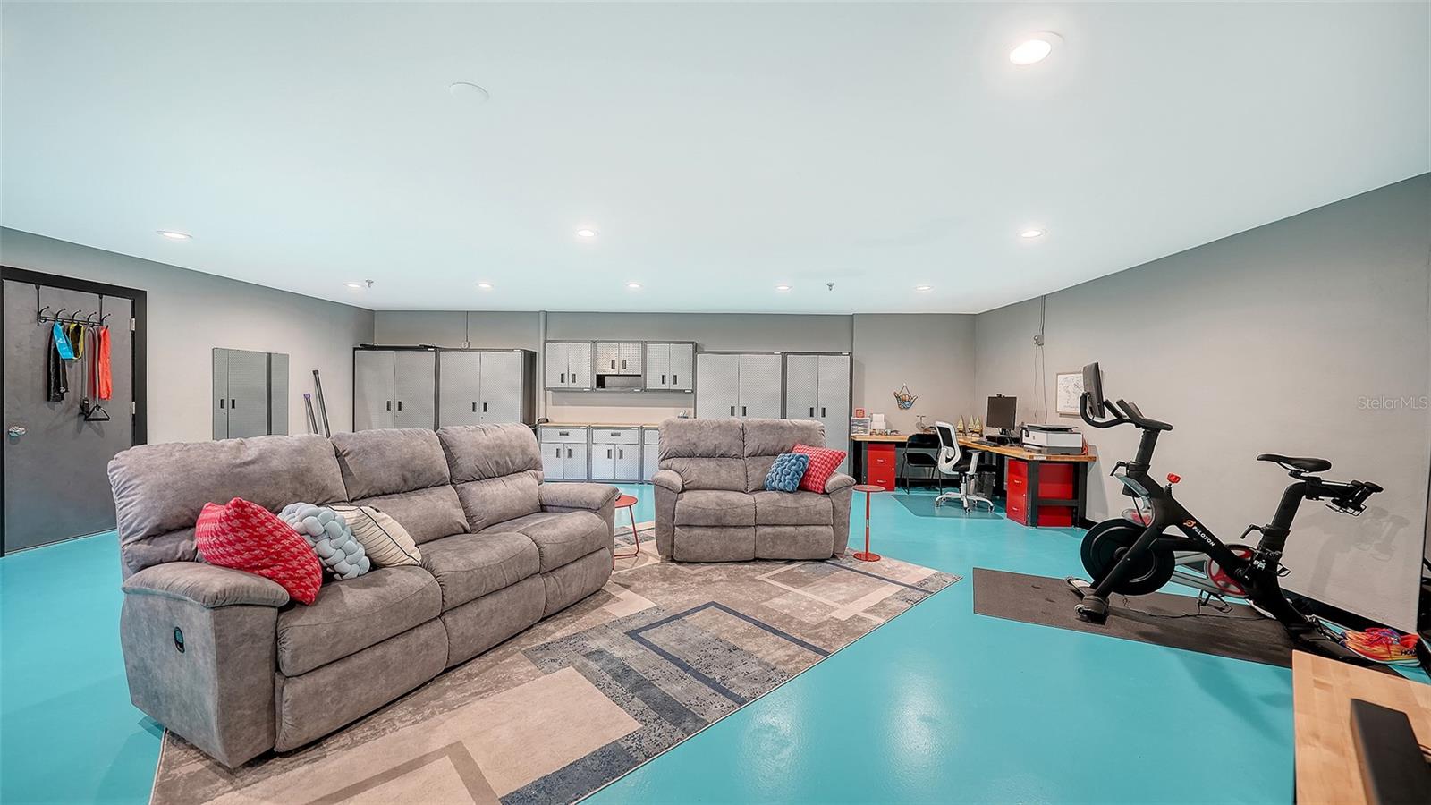 Image 41 of 61 For 1904 Harbourside Drive 201