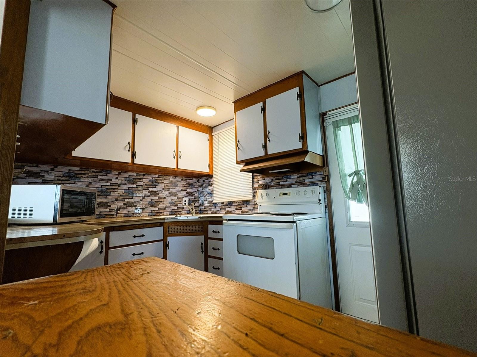 Image 18 of 23 For 504 50th Avenue Dr W Avenue W