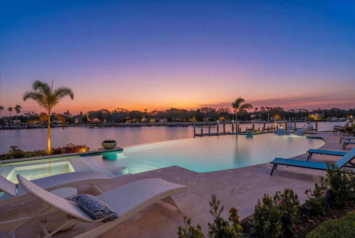 Image 11 of 68 For 315 Shore Drive