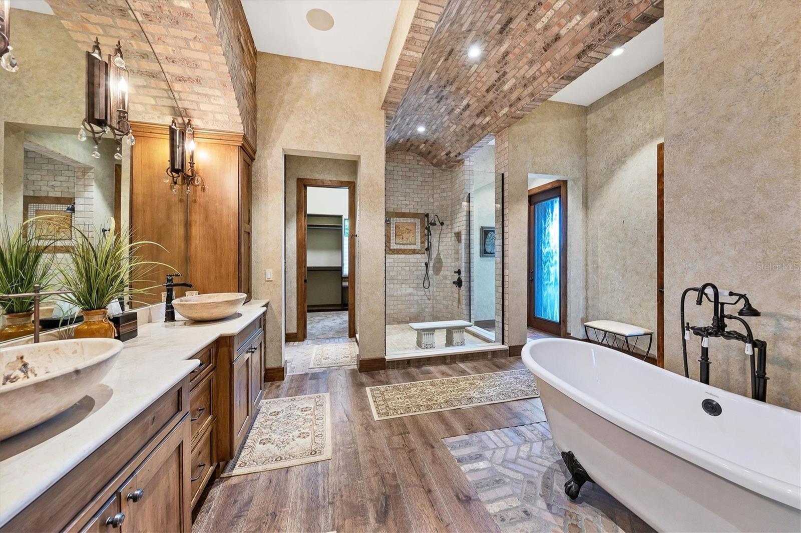 Image 37 of 68 For 315 Shore Drive