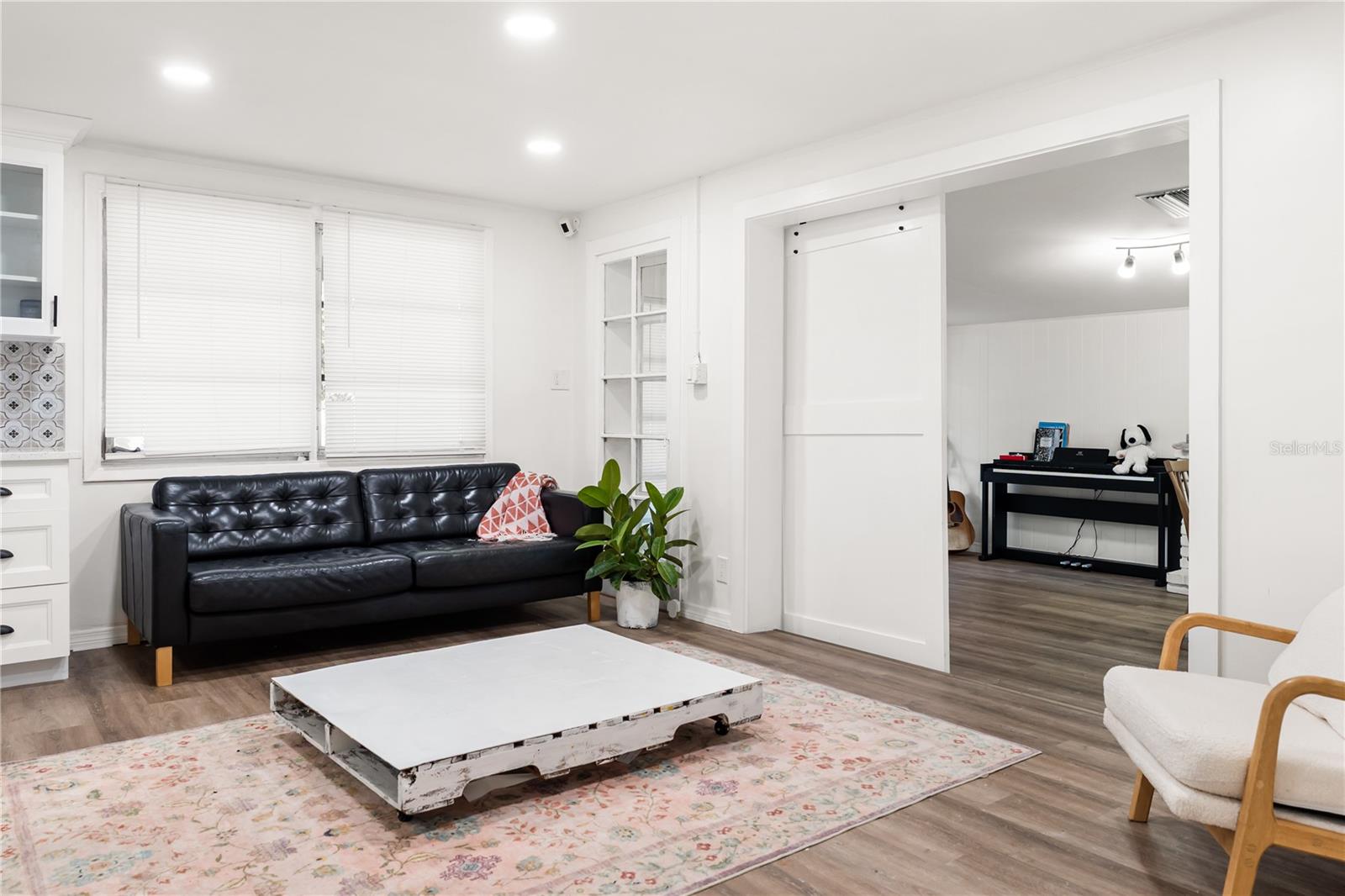 Image 14 of 25 For 4105 Rockefeller Avenue