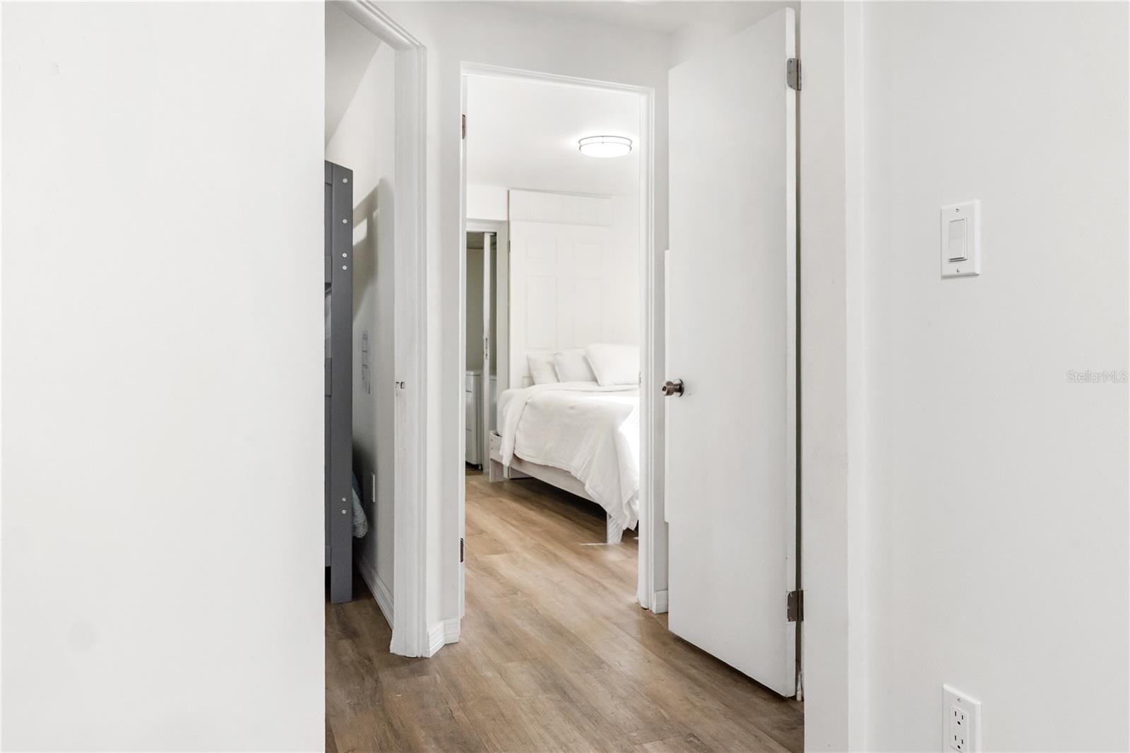 Image 21 of 25 For 4105 Rockefeller Avenue