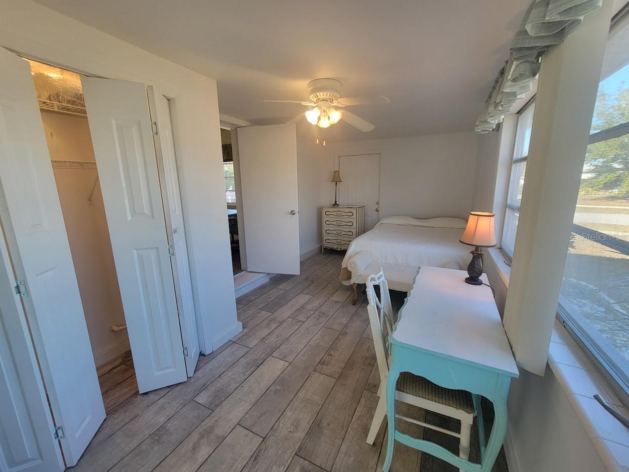 Image 14 of 32 For 8385 Aero Avenue