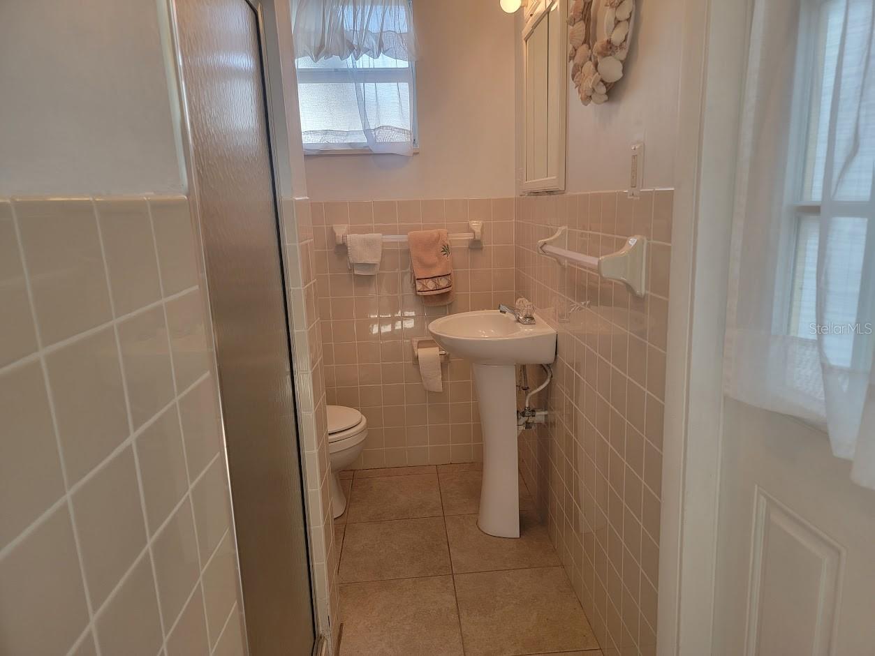 Image 18 of 32 For 8385 Aero Avenue