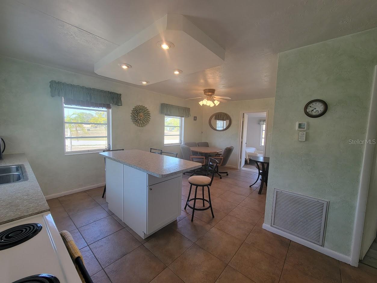 Image 3 of 32 For 8385 Aero Avenue