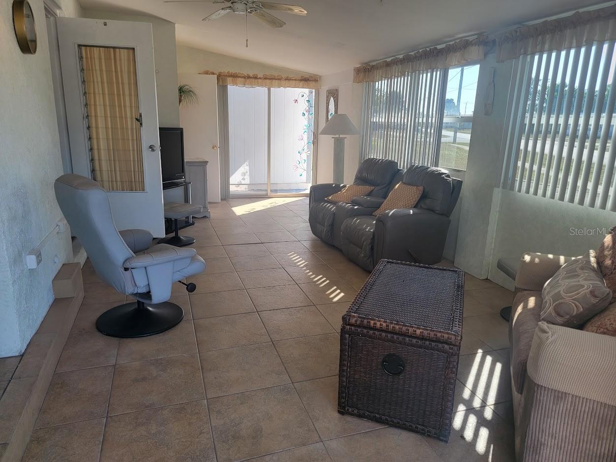 Image 6 of 32 For 8385 Aero Avenue