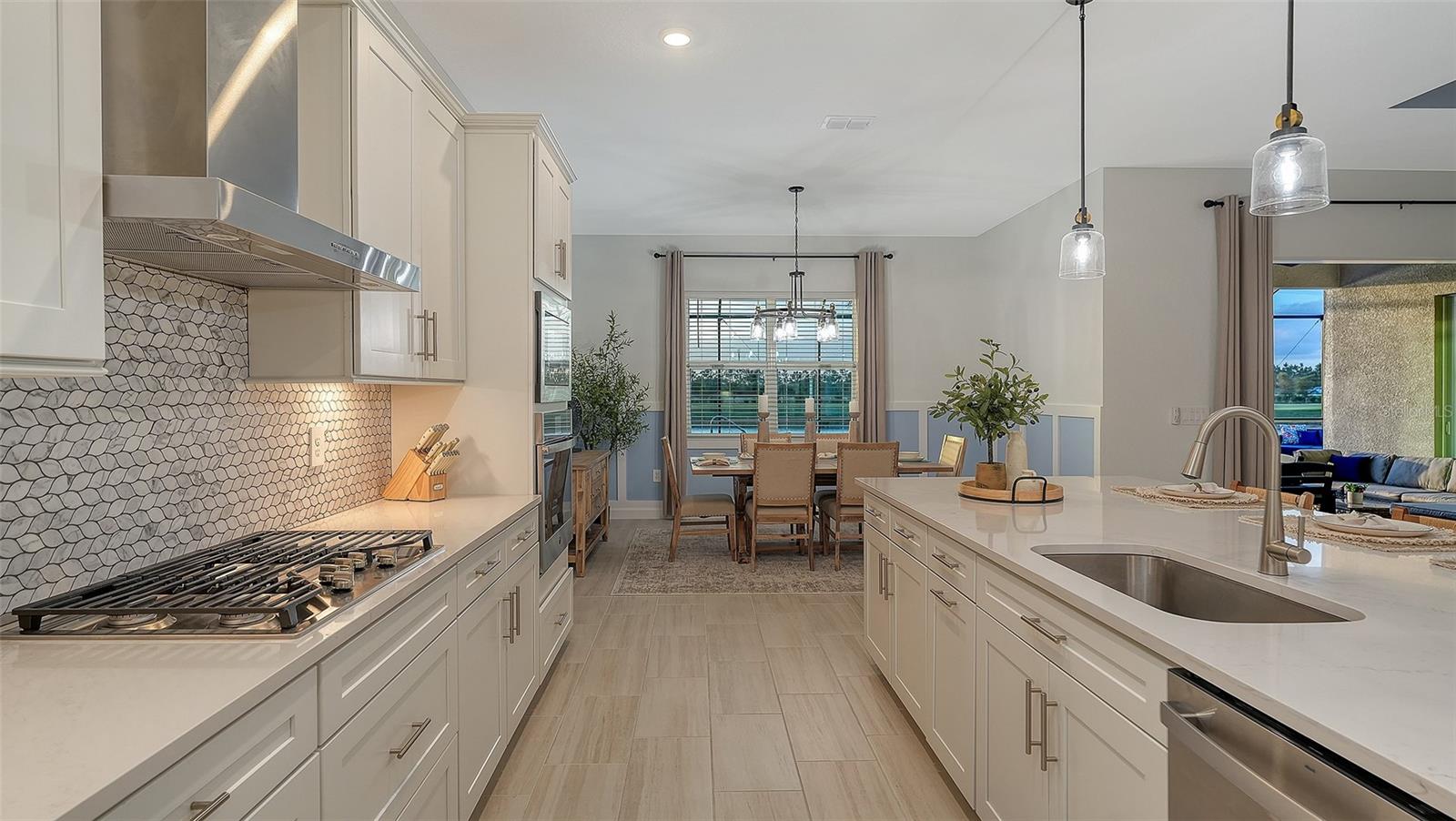 Image 24 of 44 For 5612 Lightning Whelk Lane