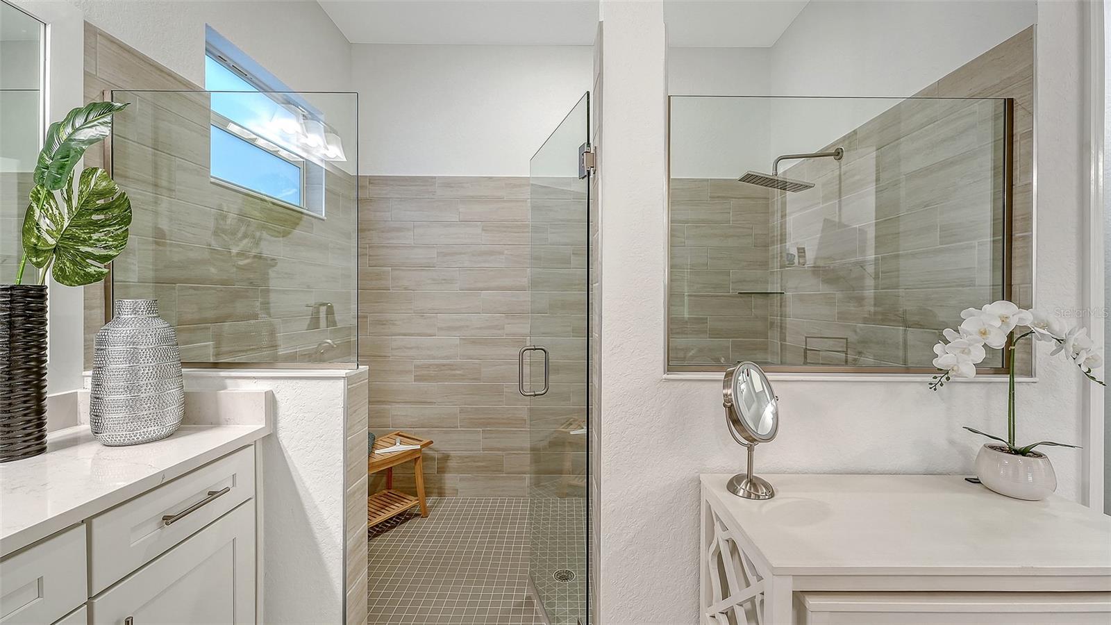 Image 30 of 44 For 5612 Lightning Whelk Lane