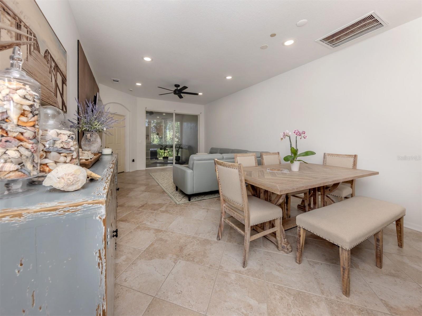 Image 14 of 41 For 688 Back Nine Drive