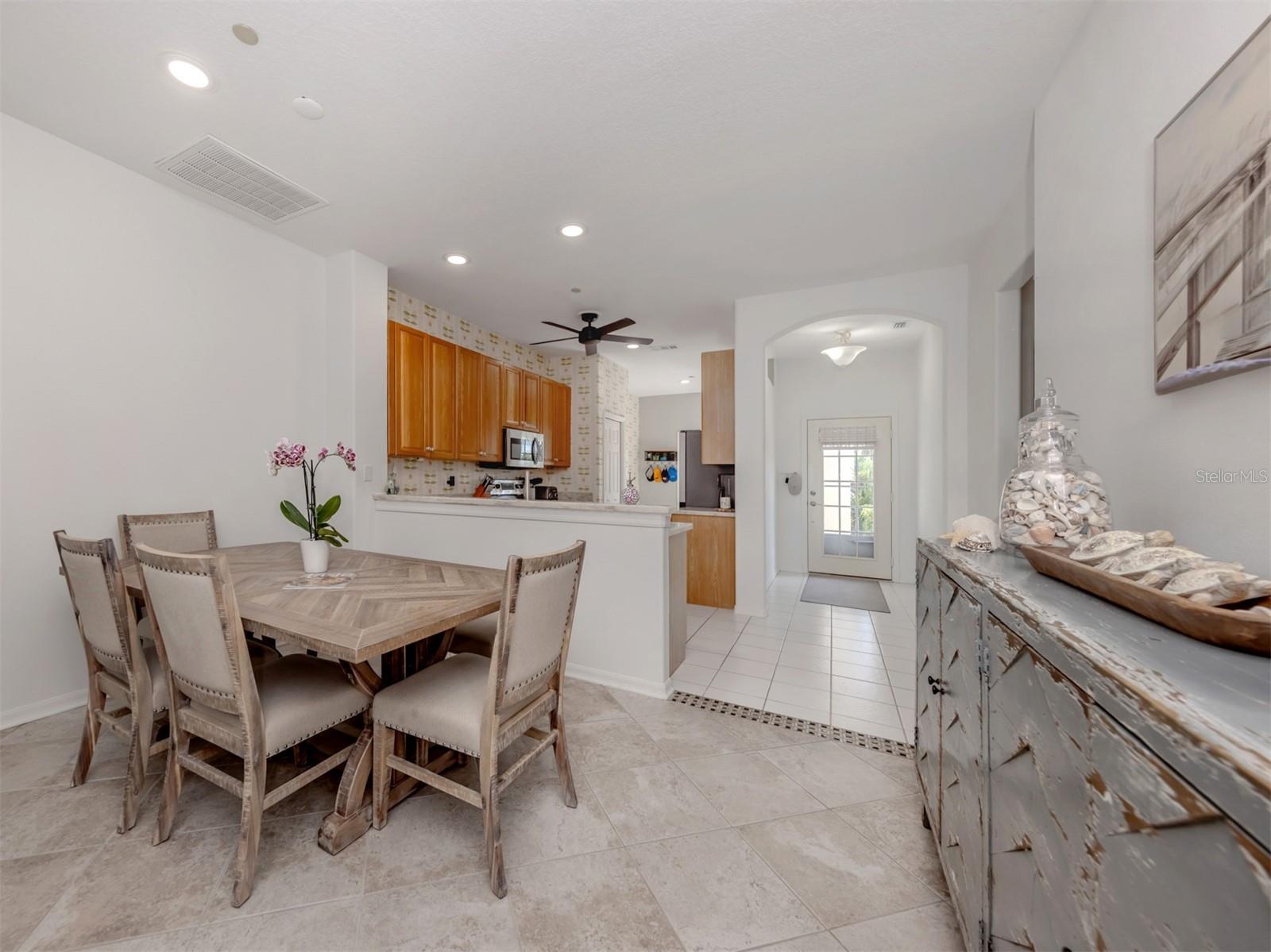 Image 15 of 41 For 688 Back Nine Drive