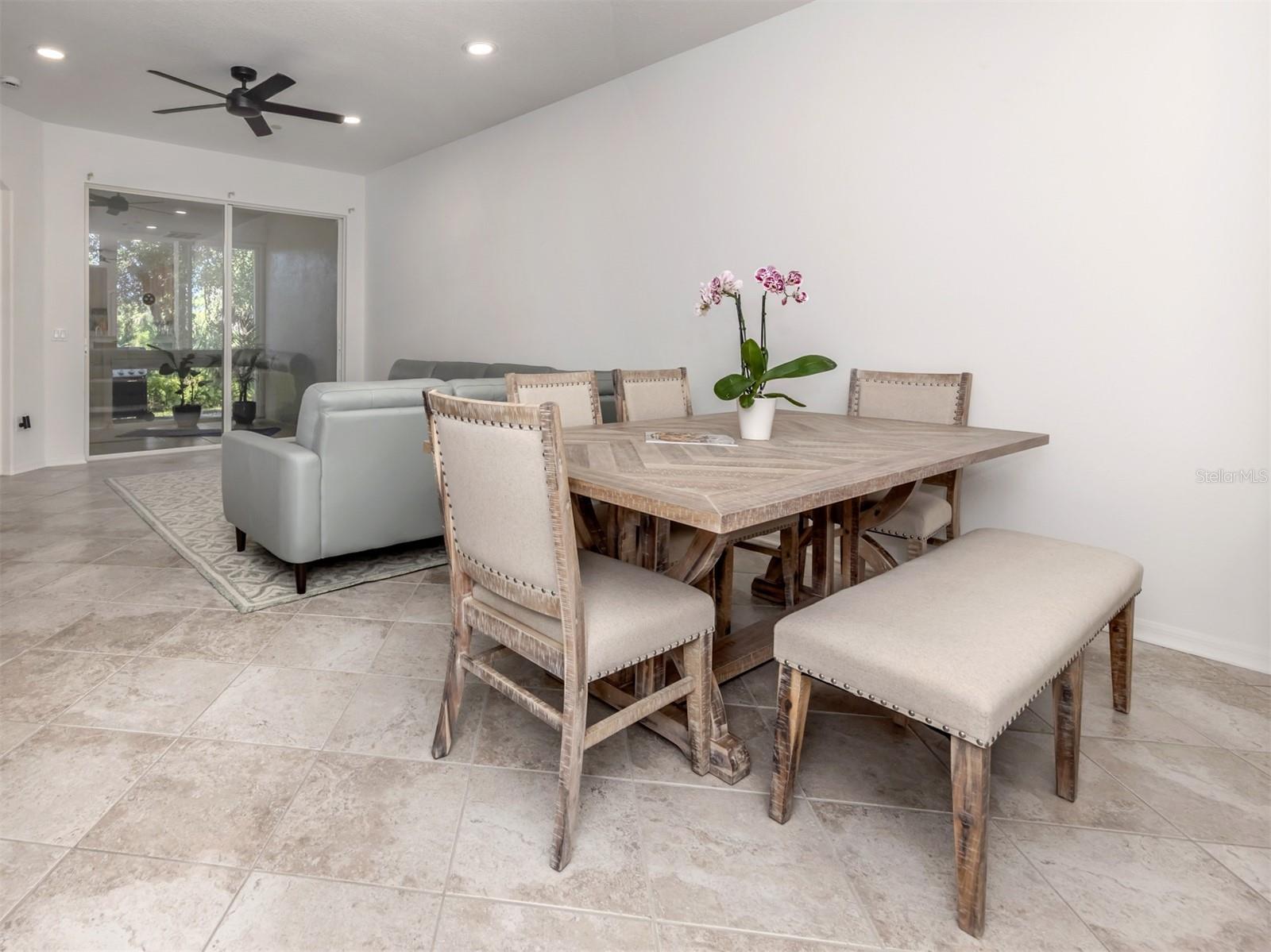 Image 17 of 41 For 688 Back Nine Drive