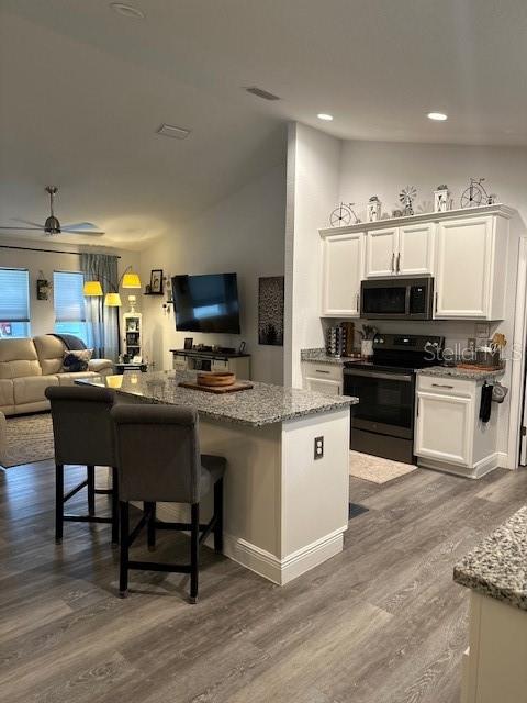 Image 6 of 26 For 1113 Porsche Avenue