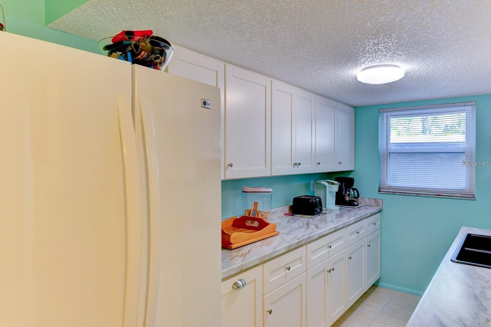 Image 20 of 39 For 5385 Avenida Del Mare