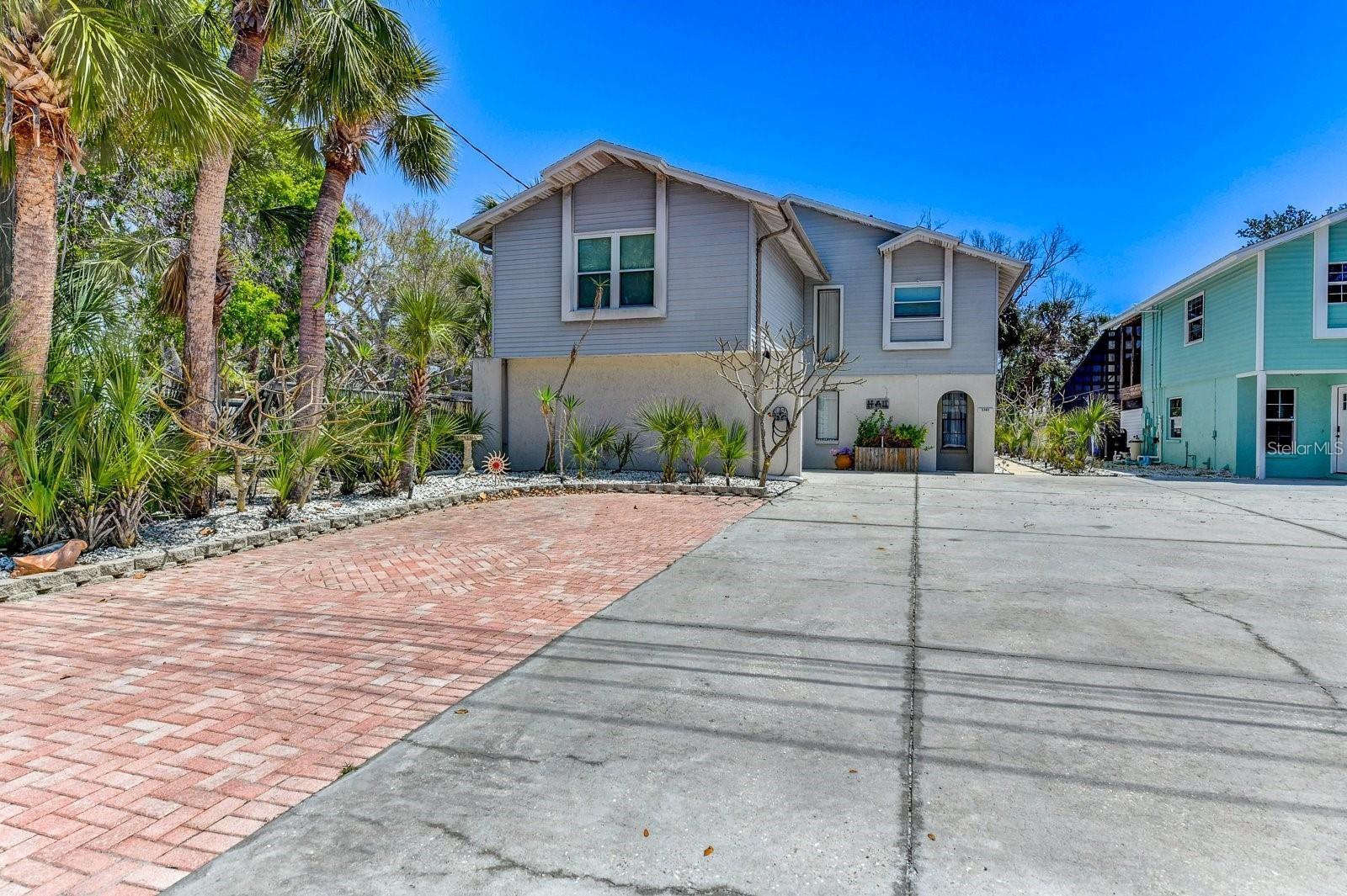 Image 32 of 39 For 5385 Avenida Del Mare