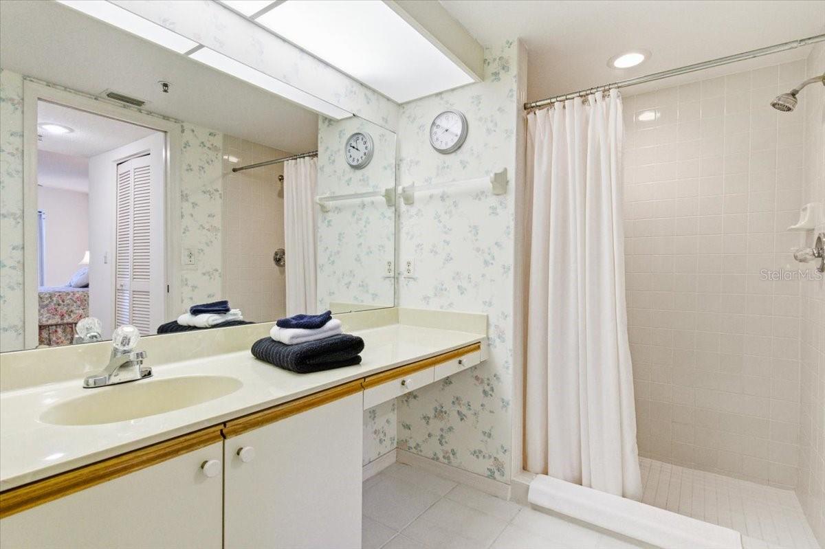 Image 36 of 86 For 6713 Stone River Road 103