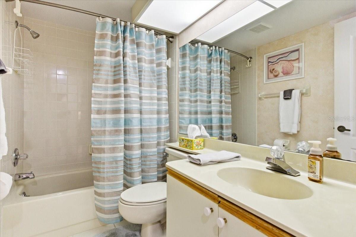 Image 40 of 86 For 6713 Stone River Road 103