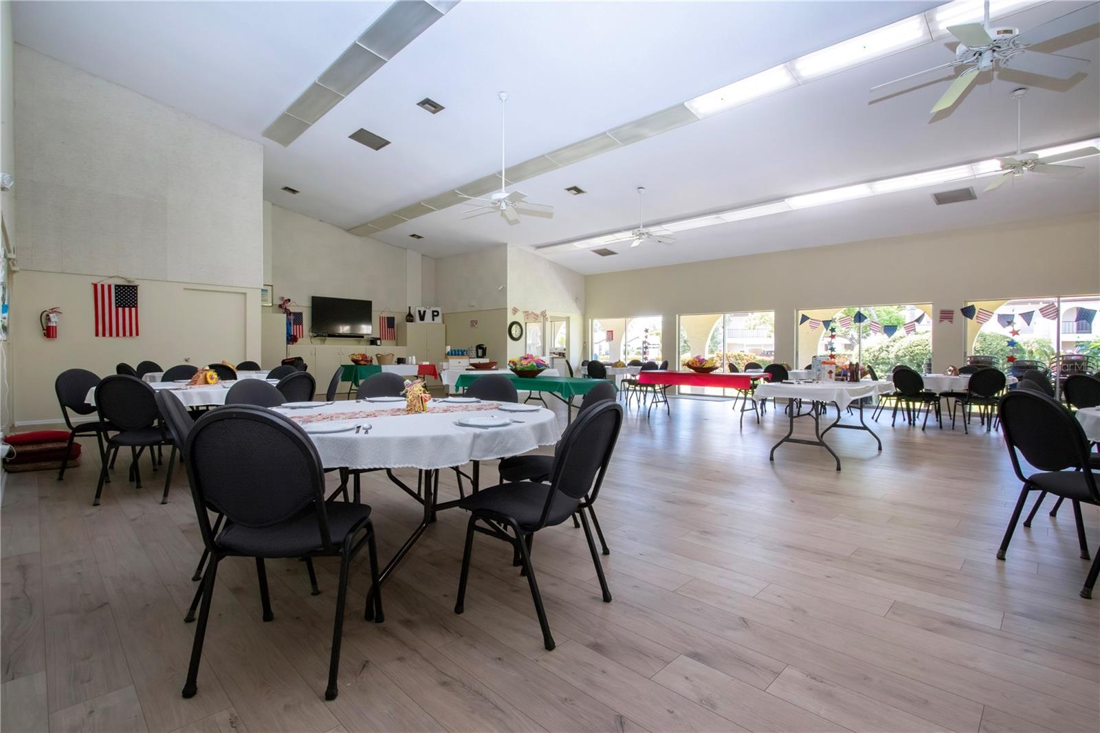 Image 20 of 32 For 3651 Hispania Place 615