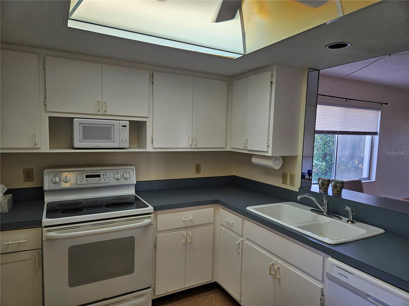 Image 5 of 32 For 3651 Hispania Place 615