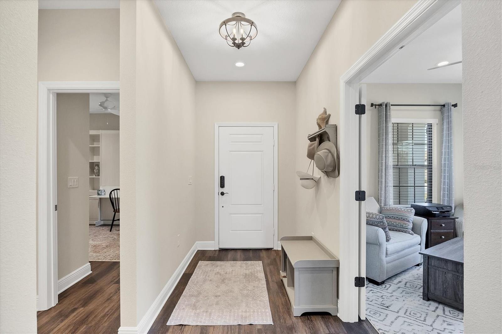 Image 15 of 54 For 221 Palidoro Circle