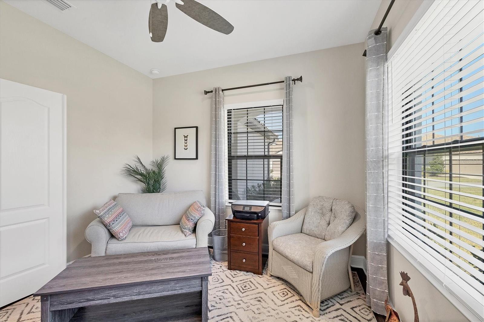 Image 24 of 54 For 221 Palidoro Circle