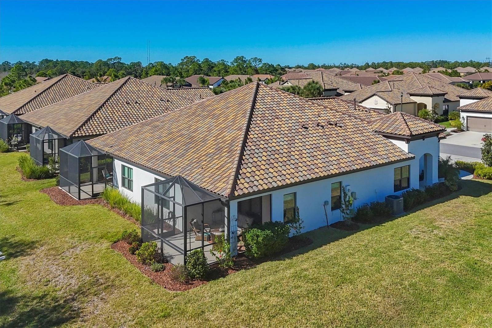 Image 40 of 54 For 221 Palidoro Circle