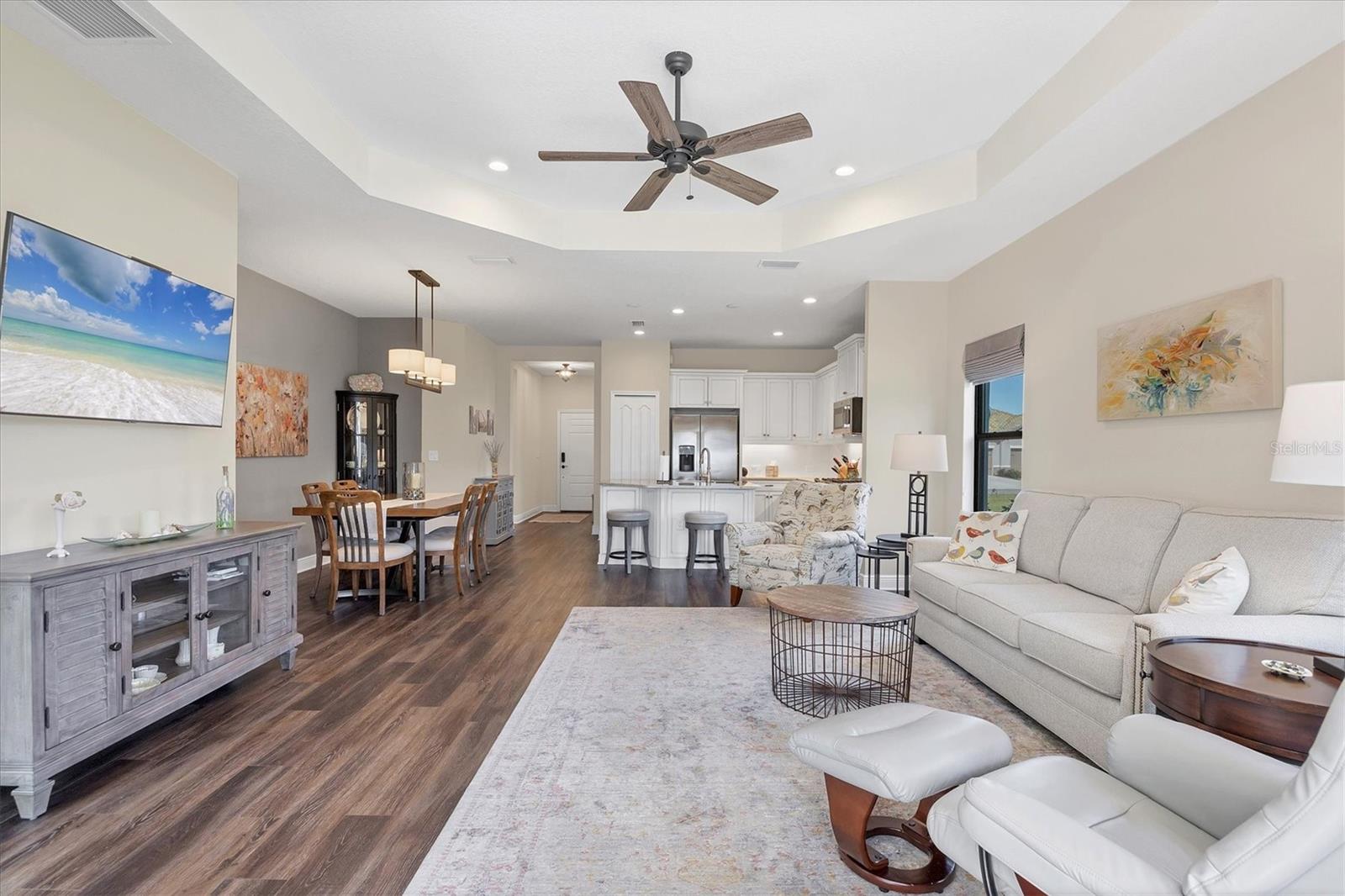 Image 8 of 54 For 221 Palidoro Circle