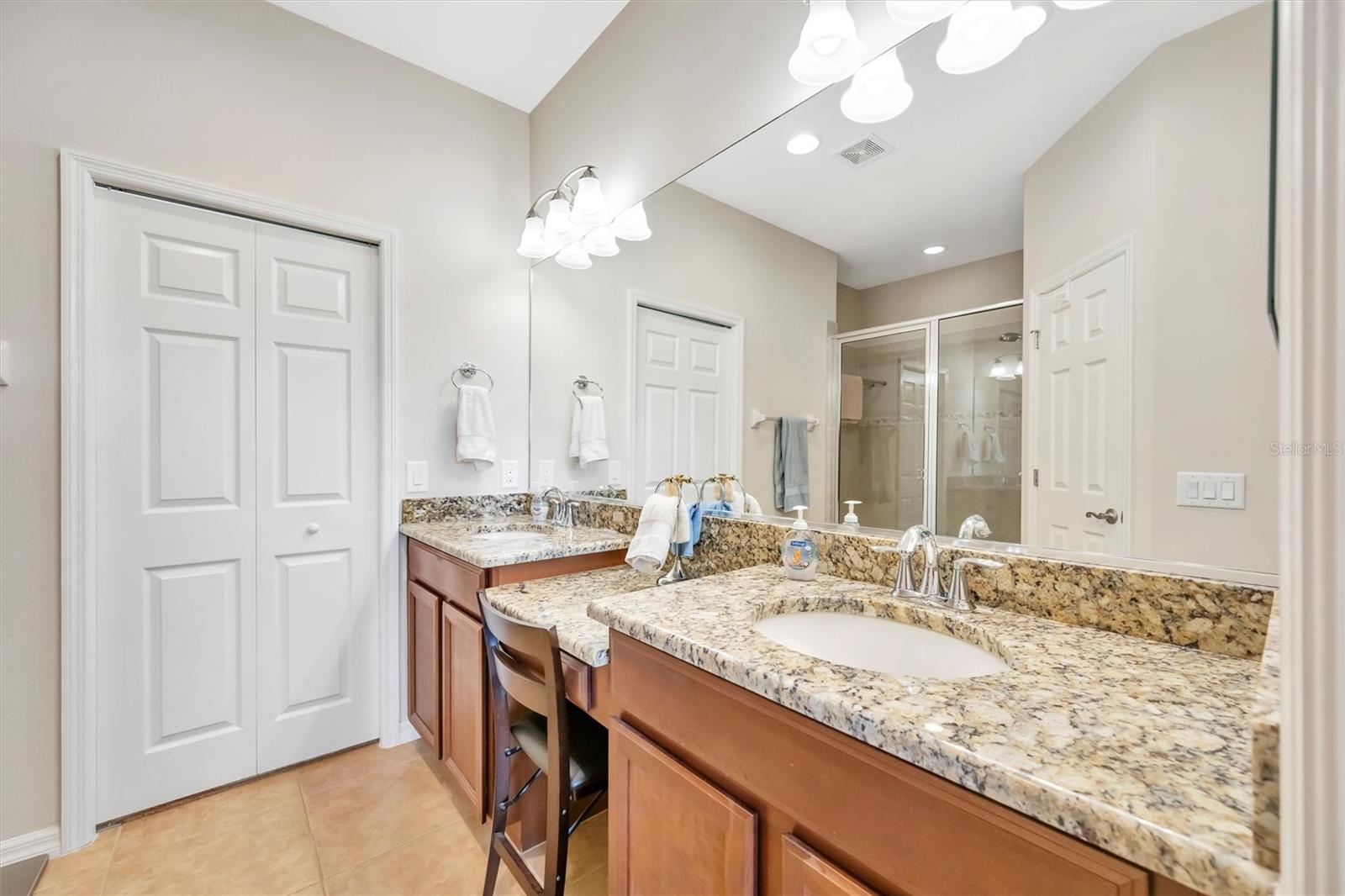 Image 24 of 37 For 3811 Bridlecrest Lane