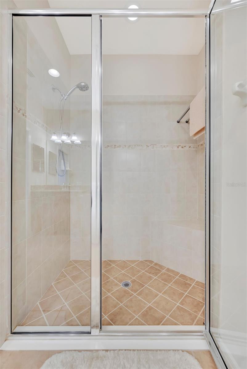 Image 25 of 37 For 3811 Bridlecrest Lane