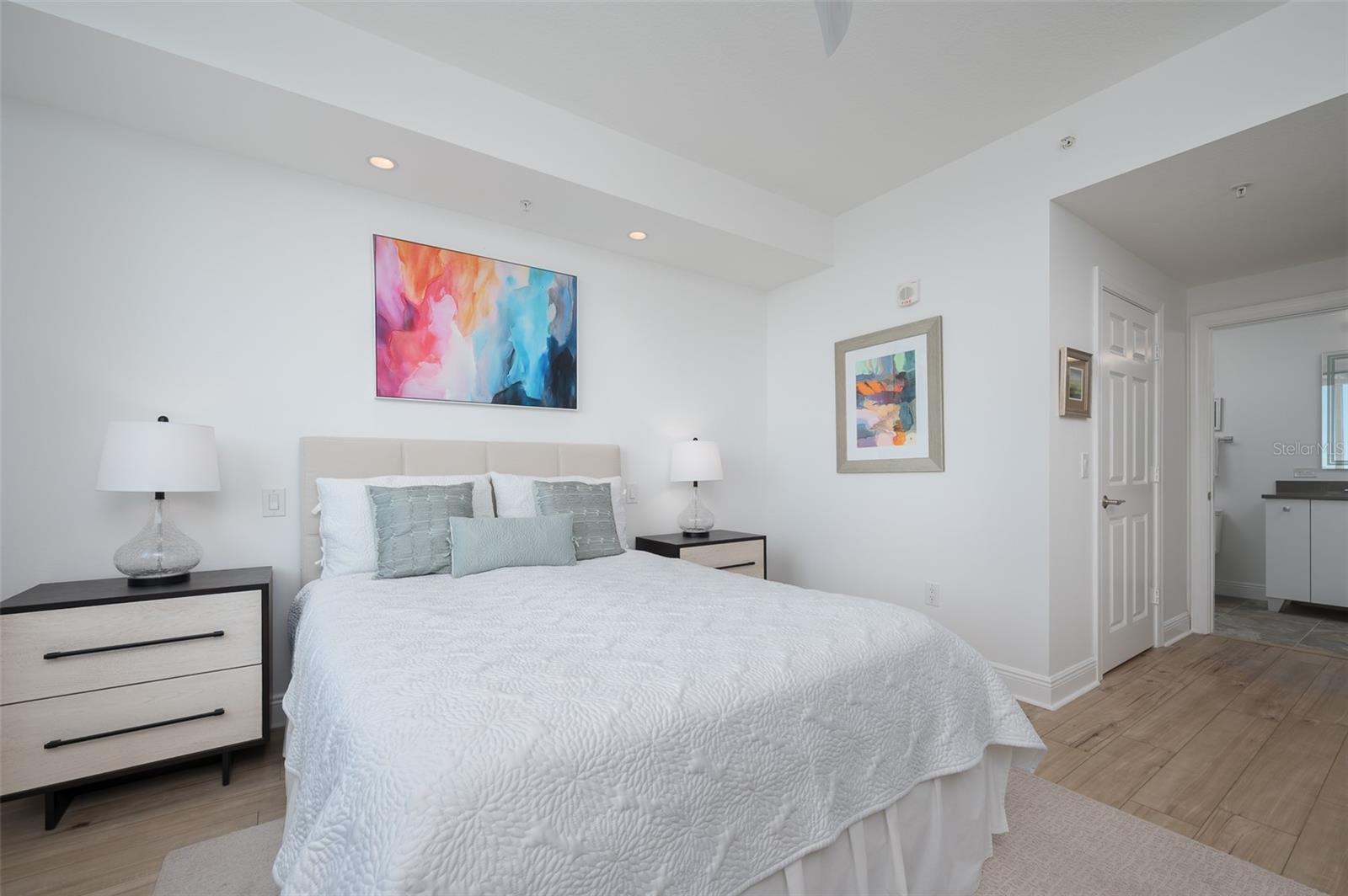 Image 21 of 60 For 800 Tamiami Trail 815