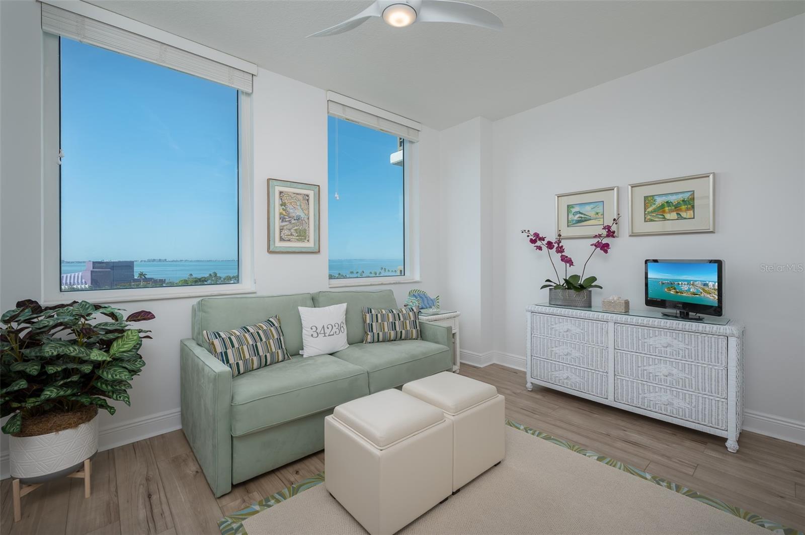 Image 25 of 60 For 800 Tamiami Trail 815