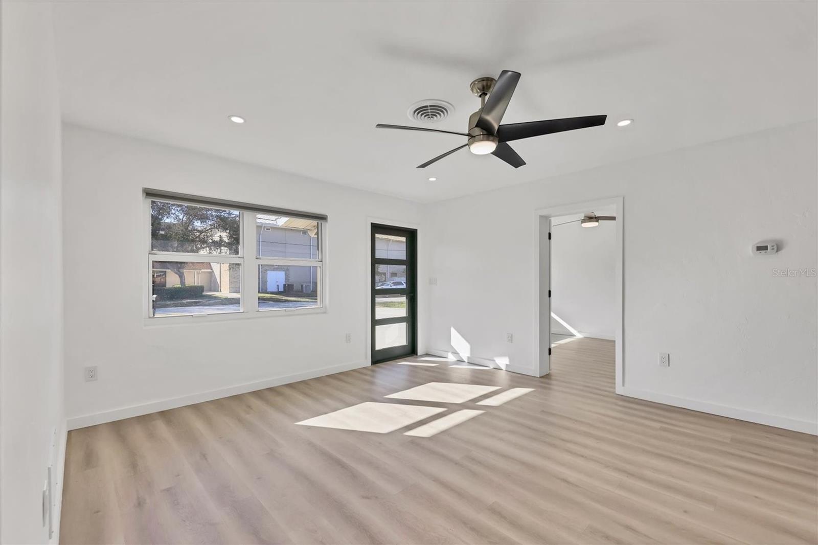 Image 11 of 36 For 2435 Eugene Street