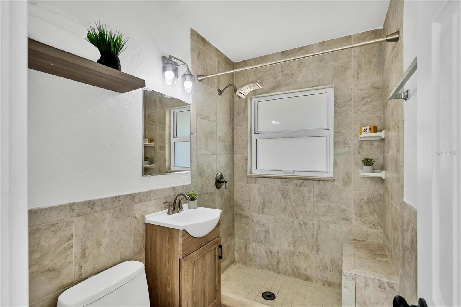 Image 23 of 36 For 2435 Eugene Street