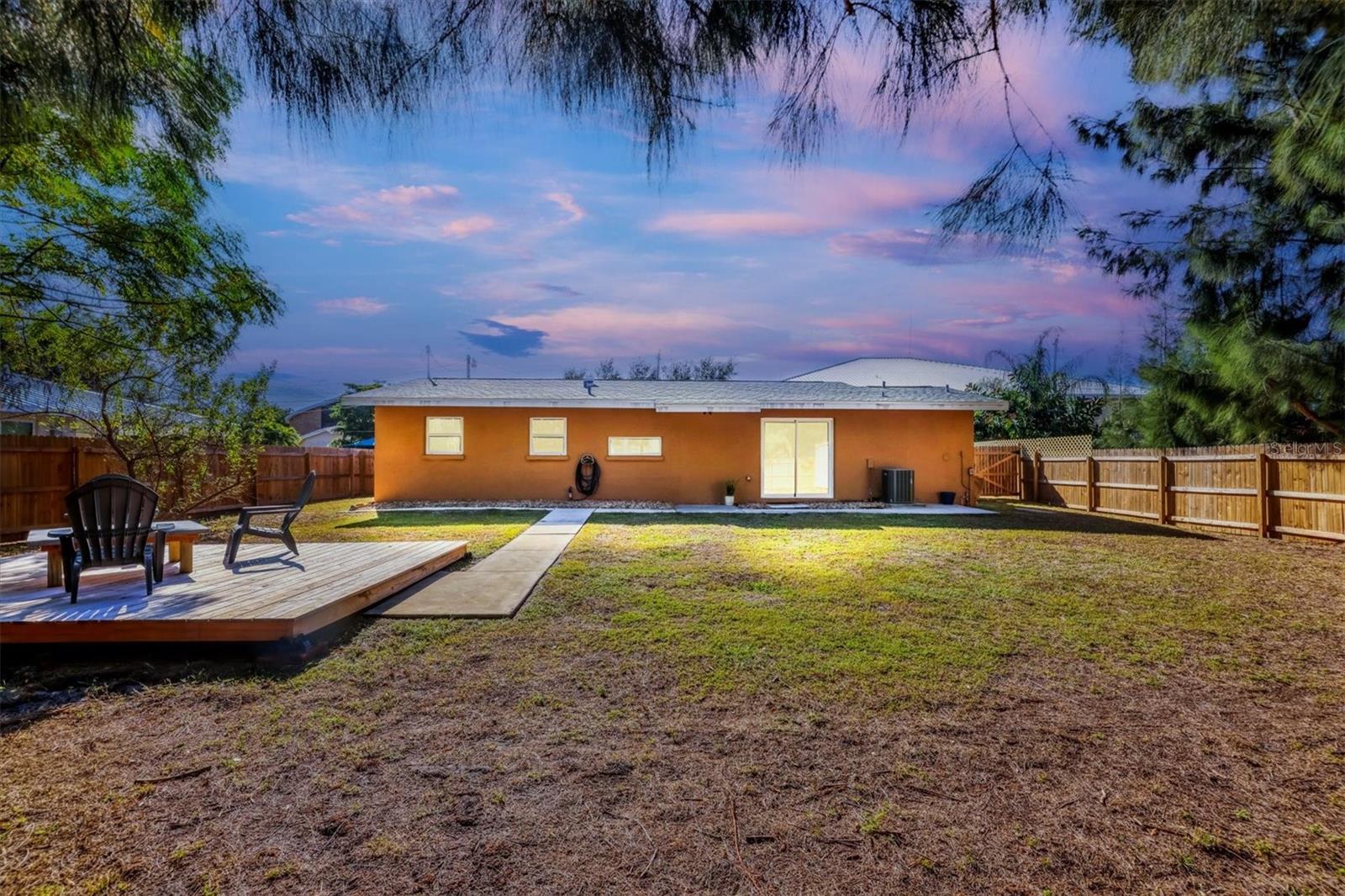 Image 26 of 36 For 2435 Eugene Street