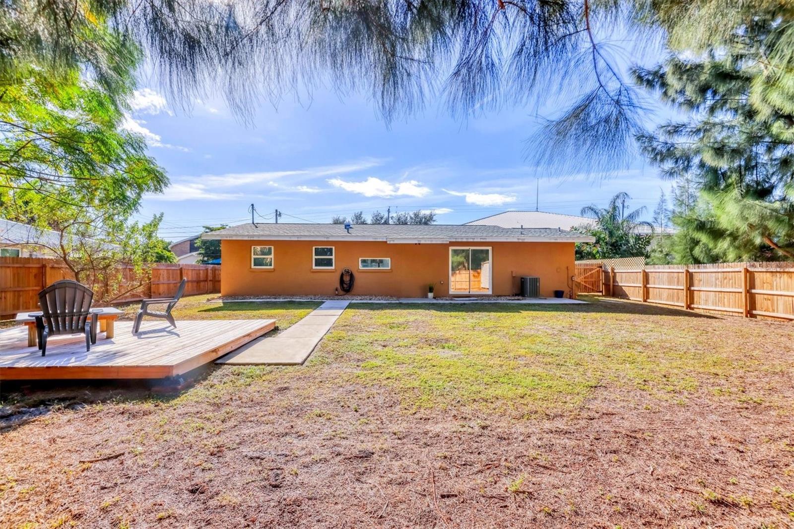 Image 30 of 36 For 2435 Eugene Street