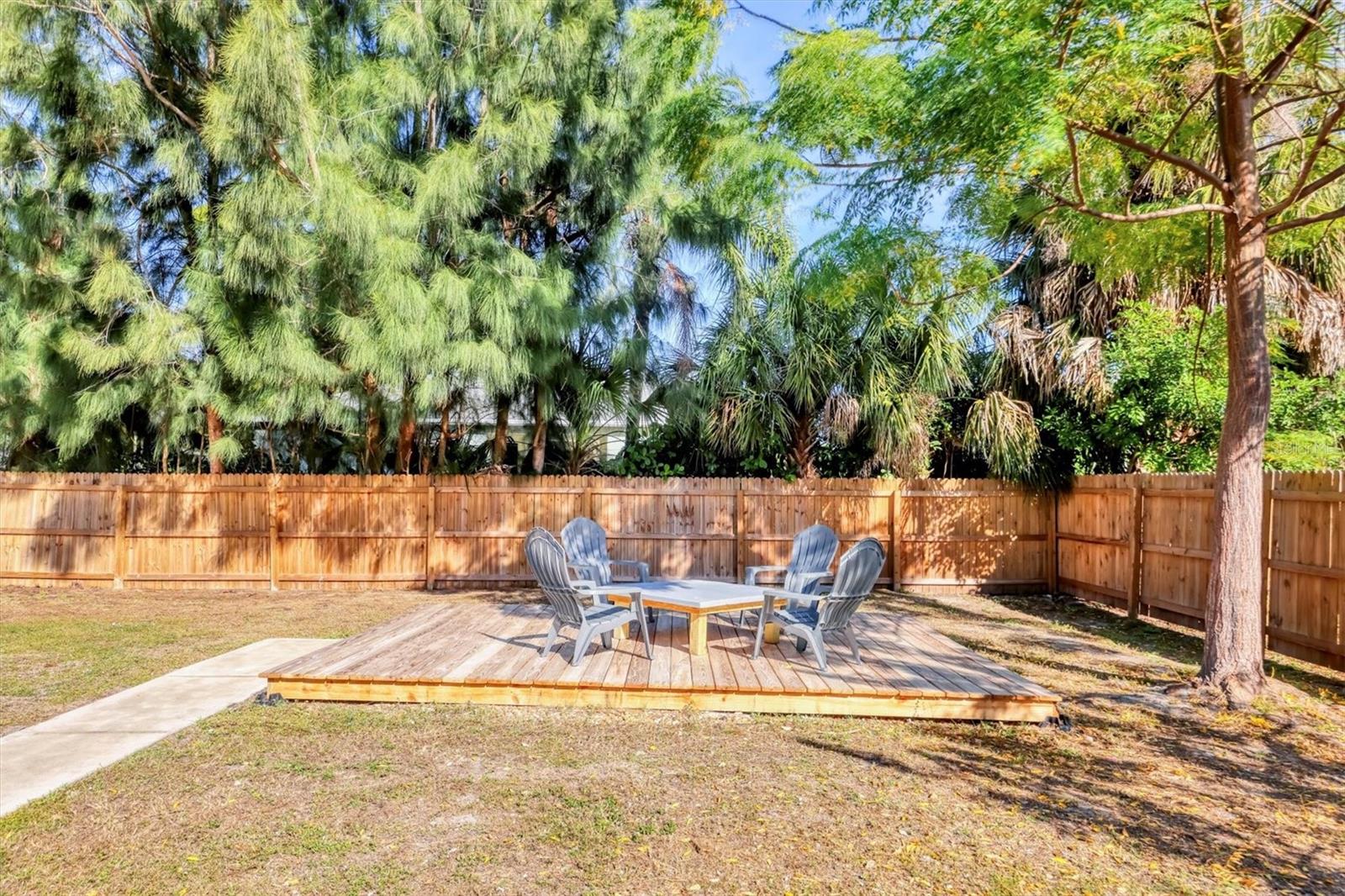 Image 32 of 36 For 2435 Eugene Street