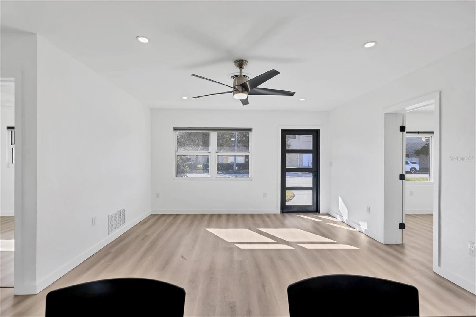 Image 8 of 36 For 2435 Eugene Street