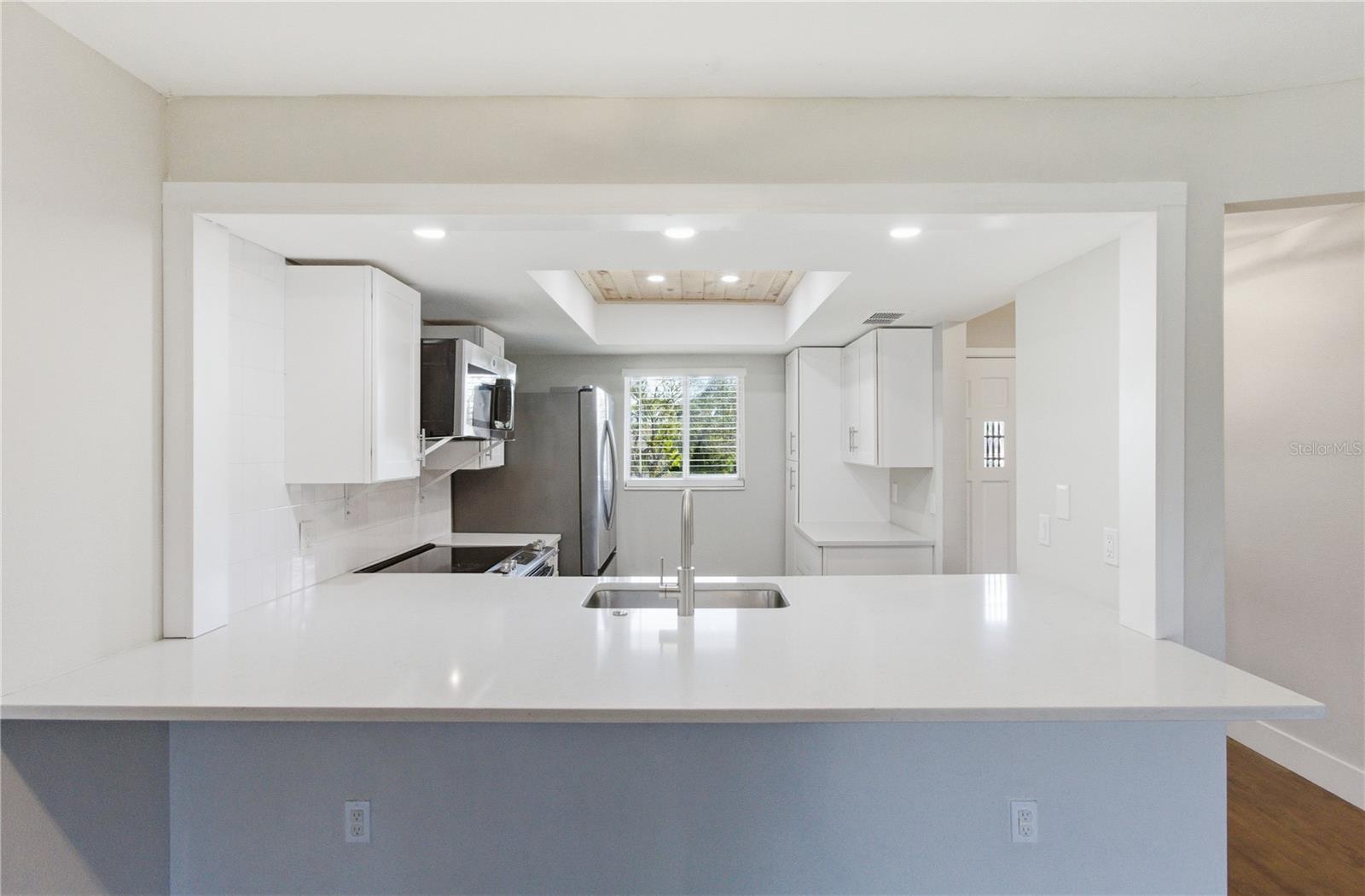 Image 7 of 21 For 3500 Beneva Road 307