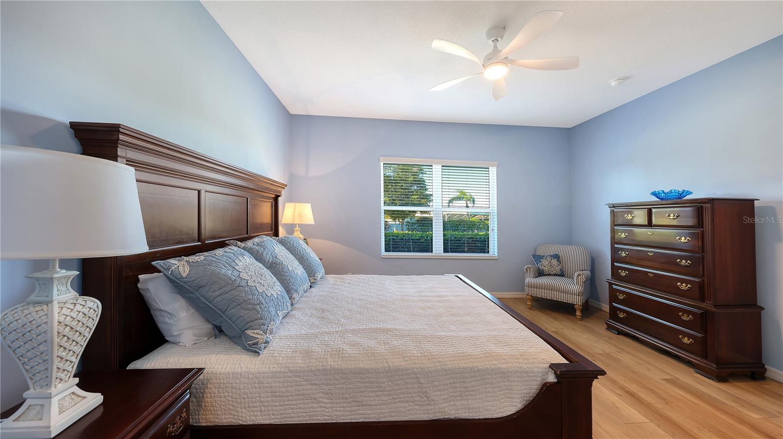 Image 17 of 38 For 1504 Calle Grand Street