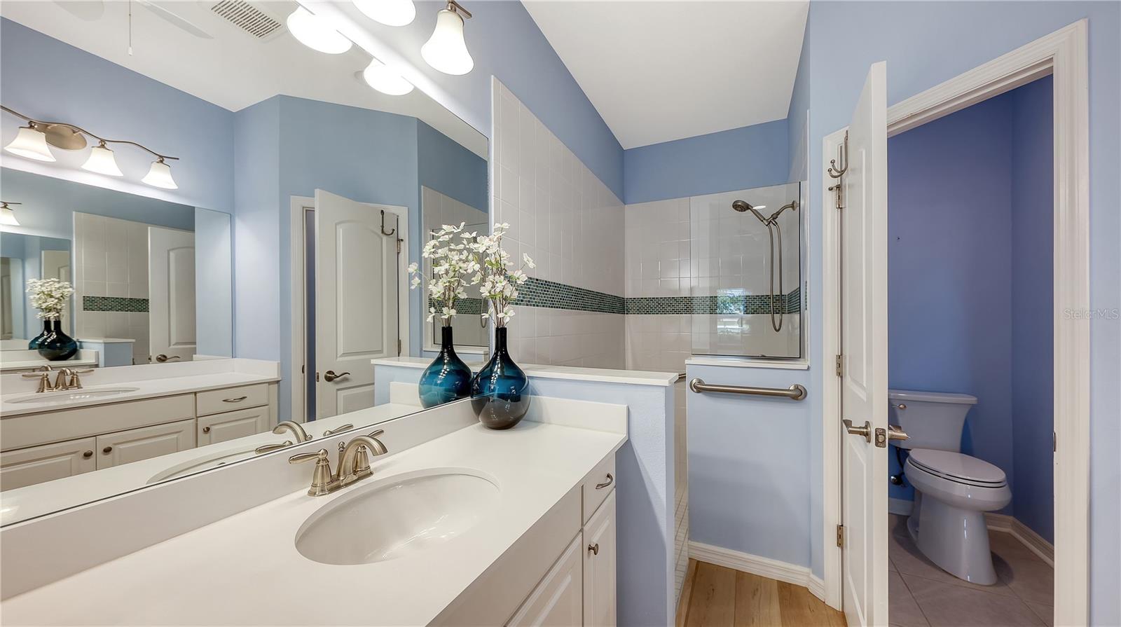 Image 18 of 38 For 1504 Calle Grand Street