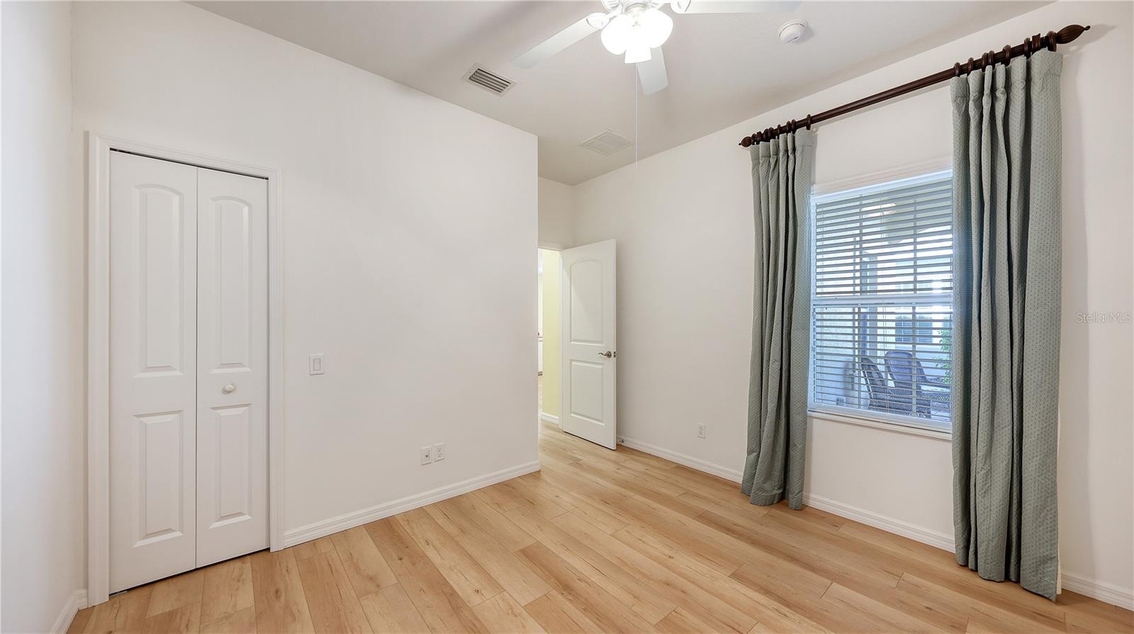 Image 20 of 38 For 1504 Calle Grand Street