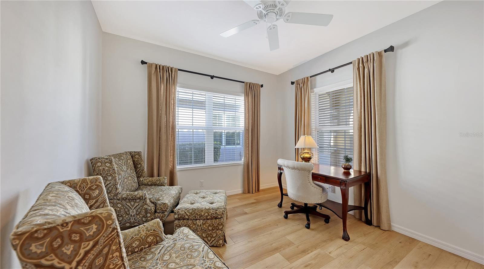 Image 6 of 38 For 1504 Calle Grand Street