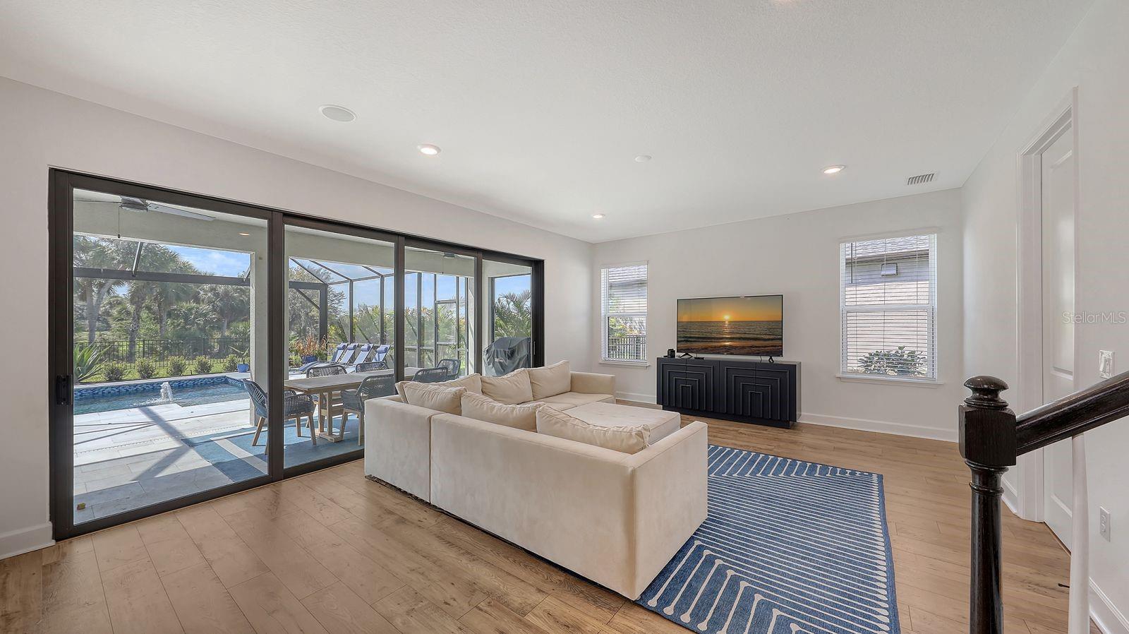 Image 4 of 13 For 10167 Milky Way Circle